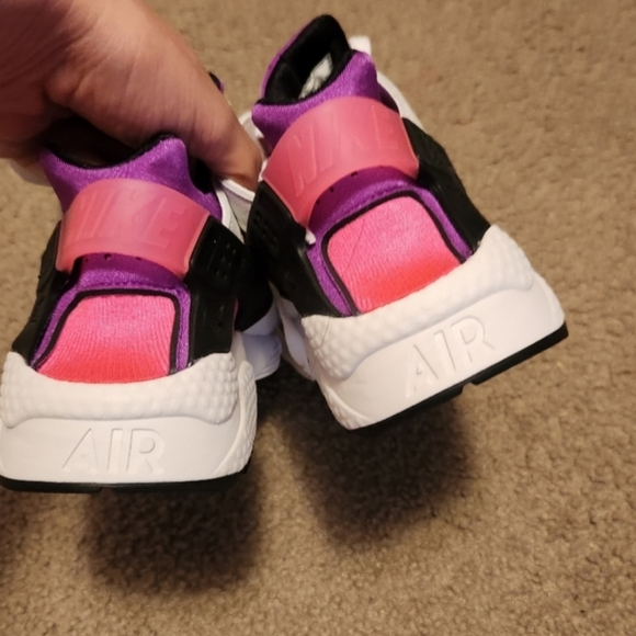 ❗ SOLD ❗ NWOB Nike Huaraches - Picture 6 of 8